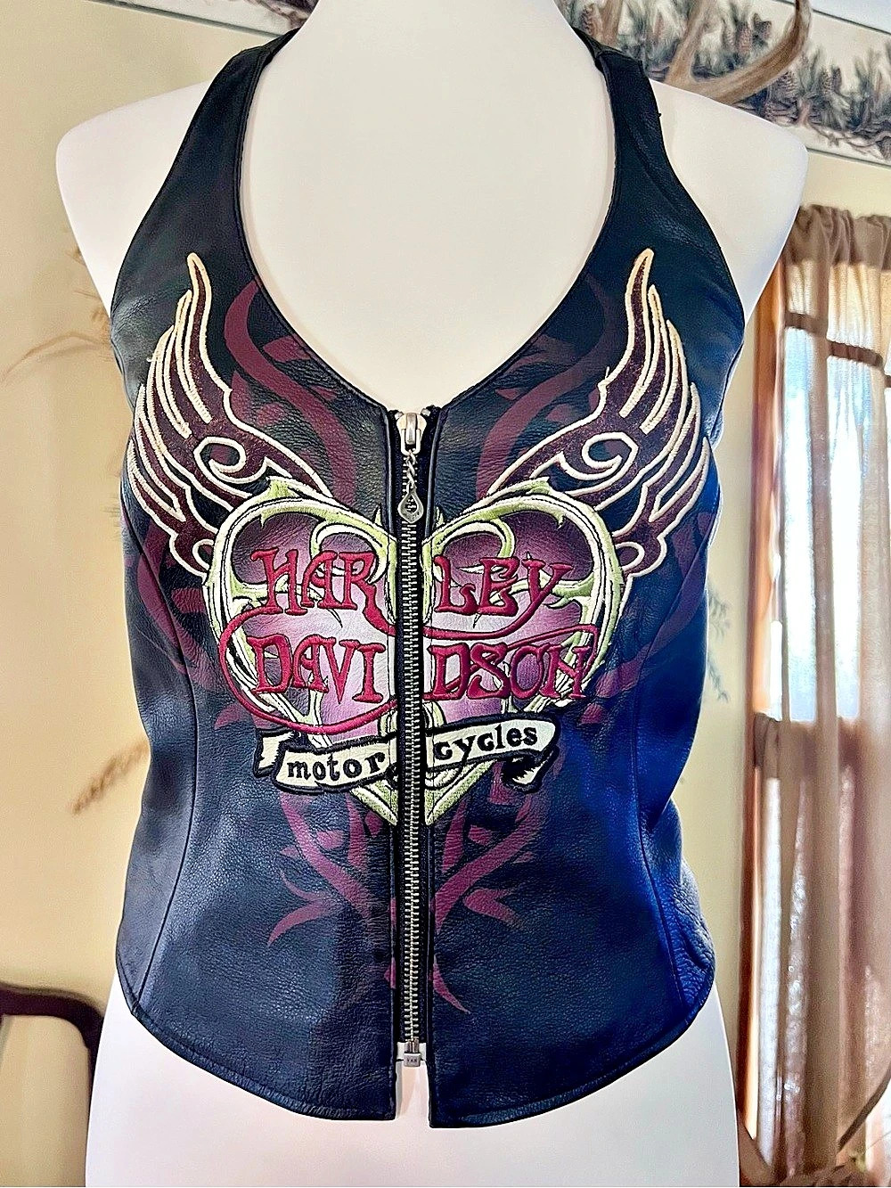 Harley-Davidson Black Leather Halter Vest with Heart & Wings Graphic Size Large